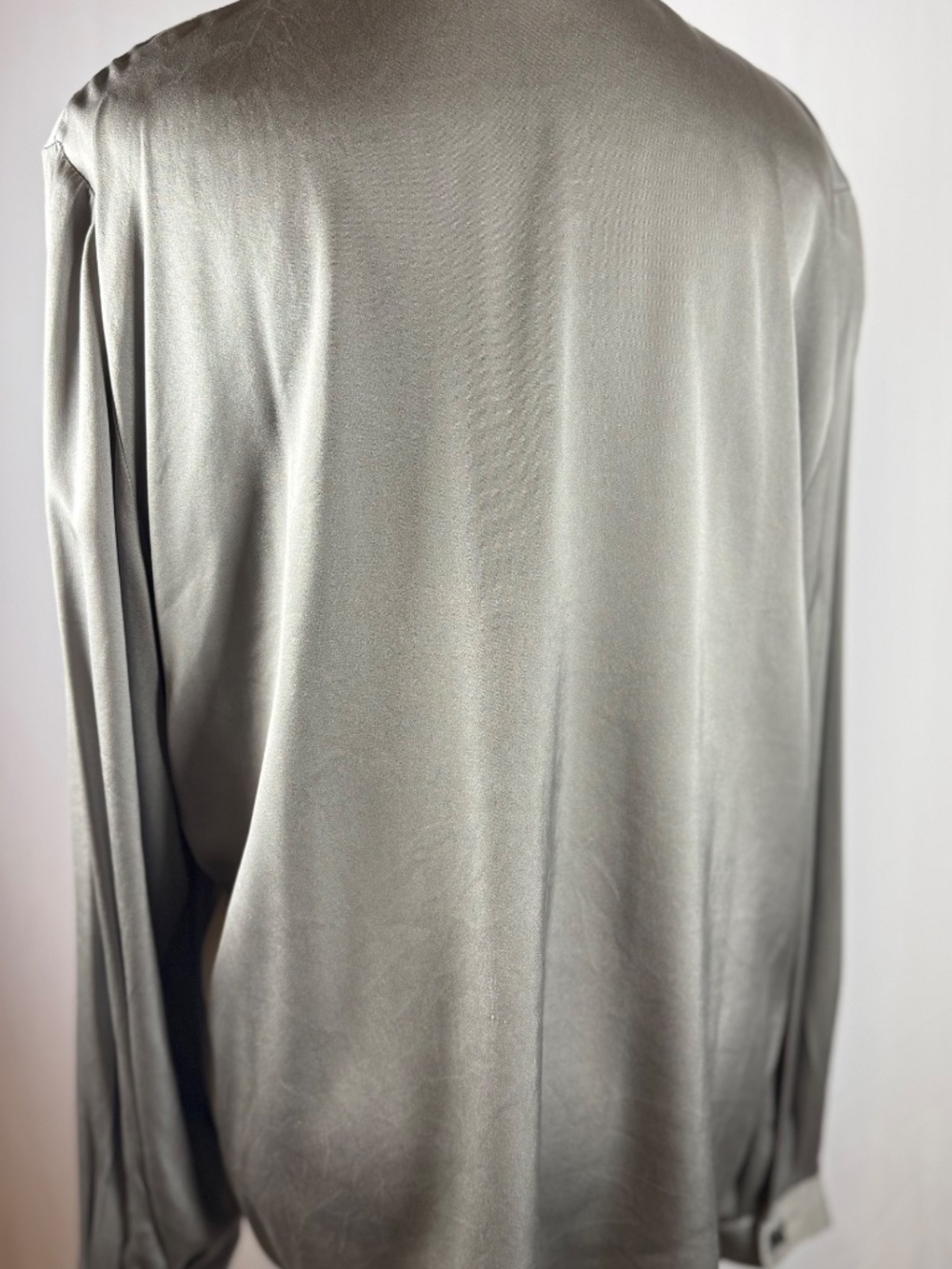 ELIE TAHARI designer dressy gray silk blouse, very classy, XL - Picture 2 of 10